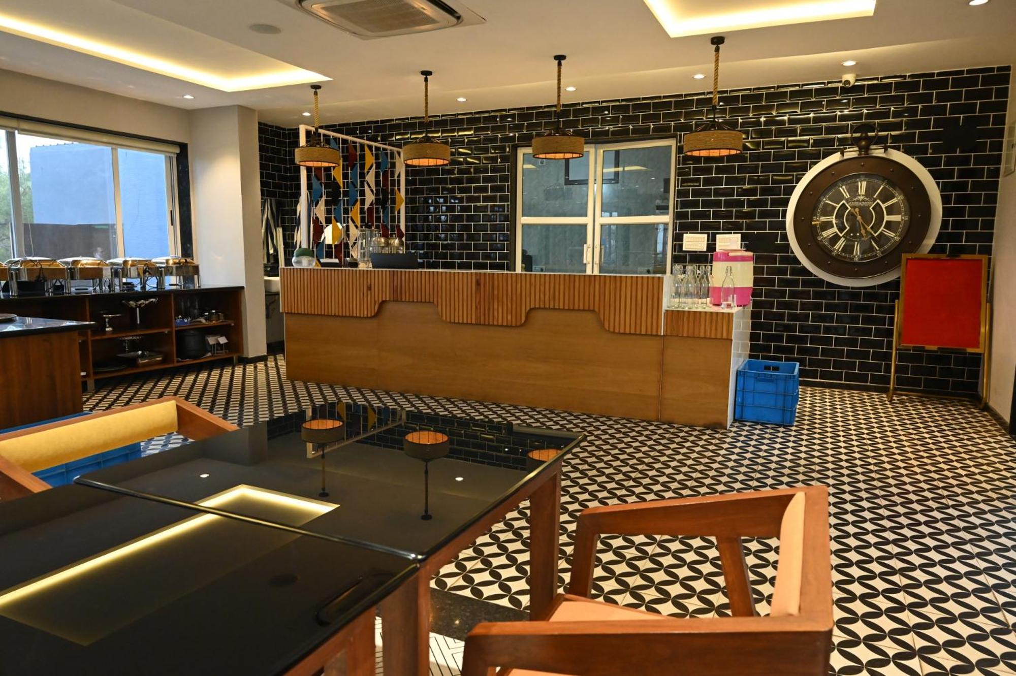 Krishna Riverside Resort Vasad المظهر الخارجي الصورة