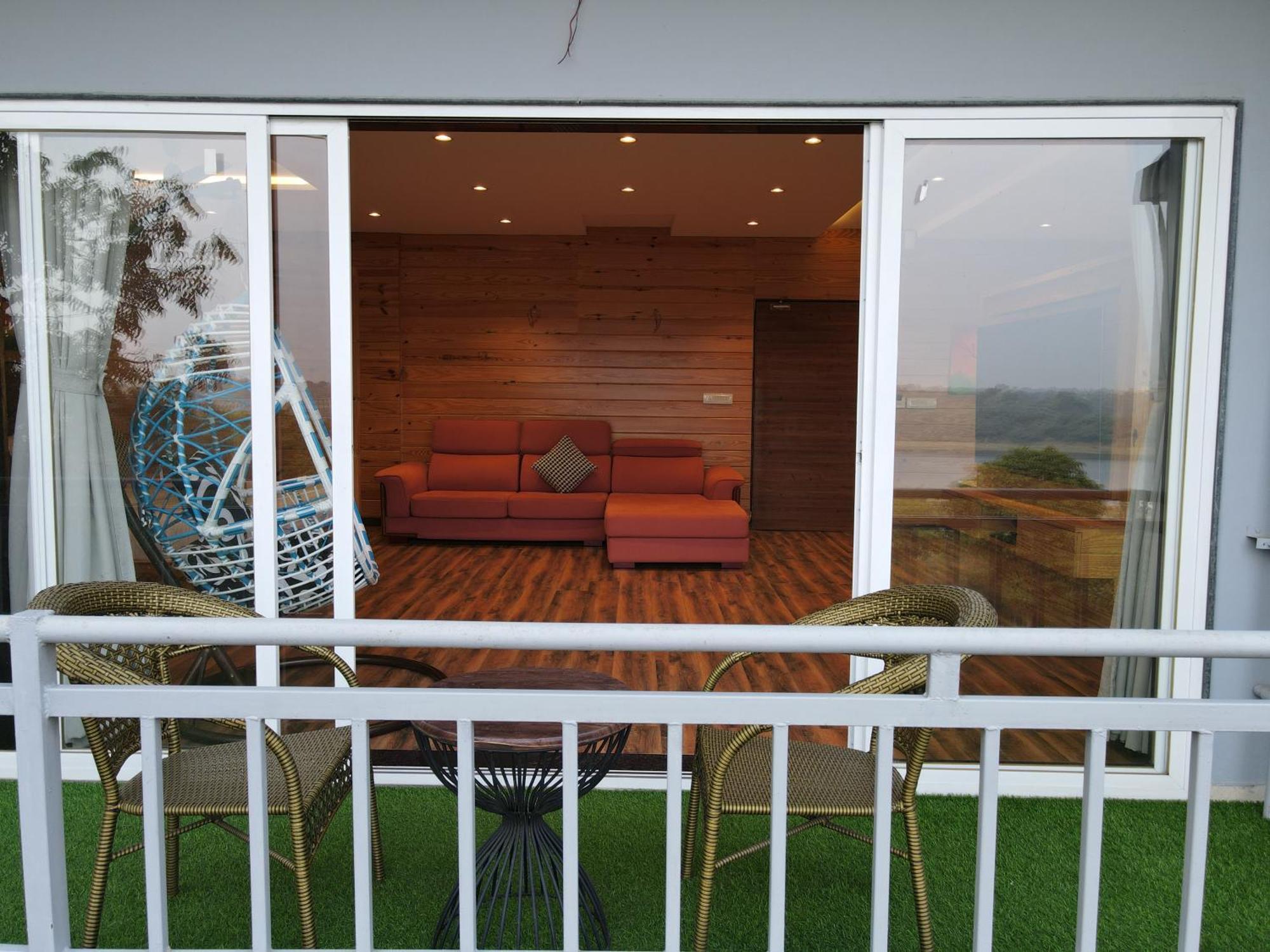 Krishna Riverside Resort Vasad المظهر الخارجي الصورة