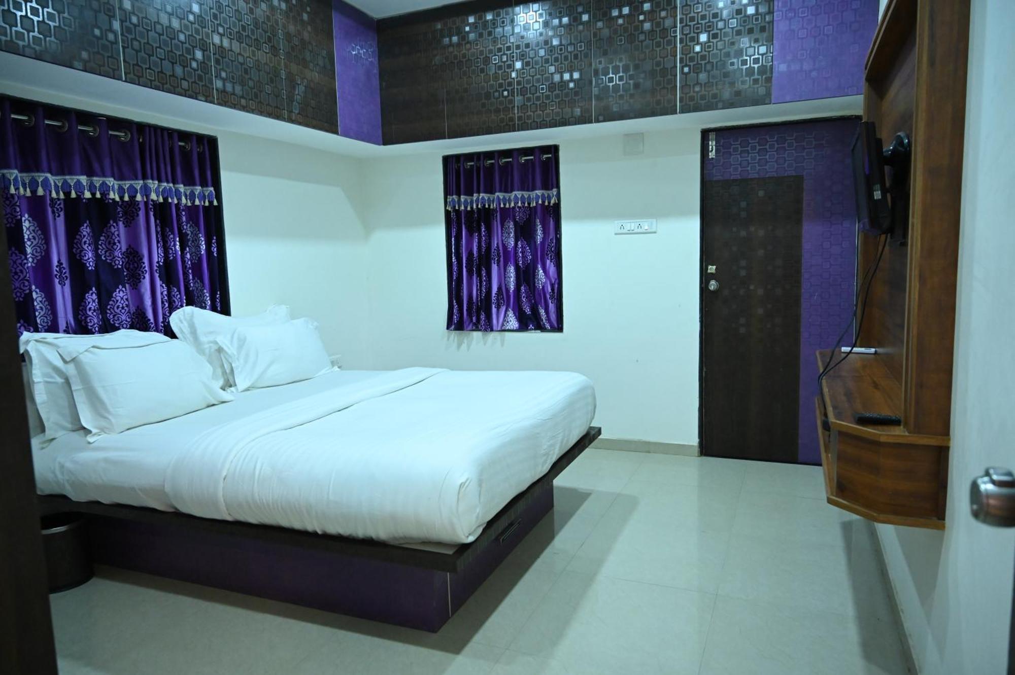 Krishna Riverside Resort Vasad المظهر الخارجي الصورة